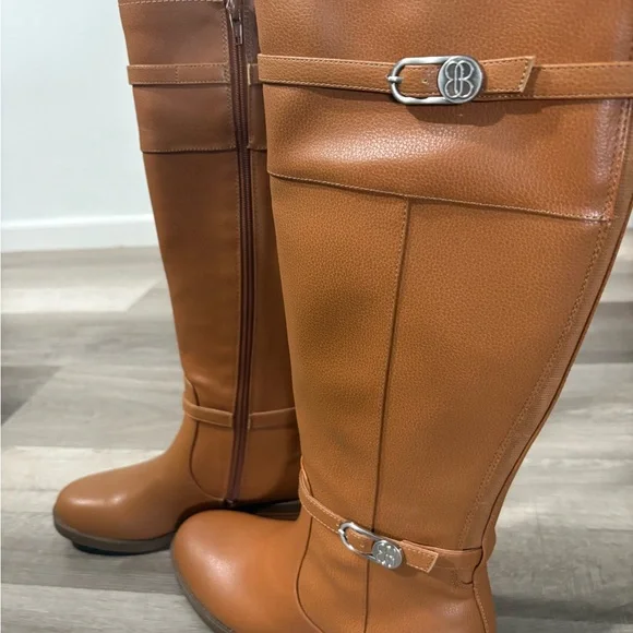 abandoning Tan Leather Knee-High Boots - Picture 5 of 8